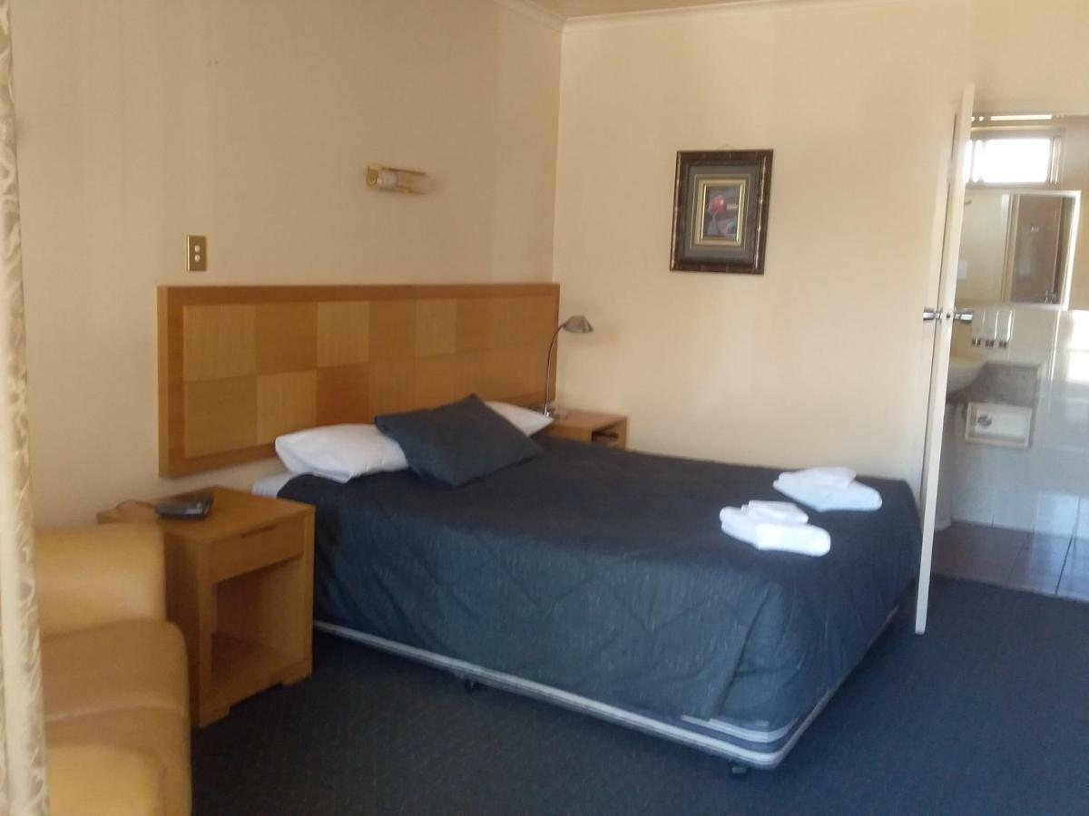 Desert Sand Motor Inn Broken Hill Eksteriør billede