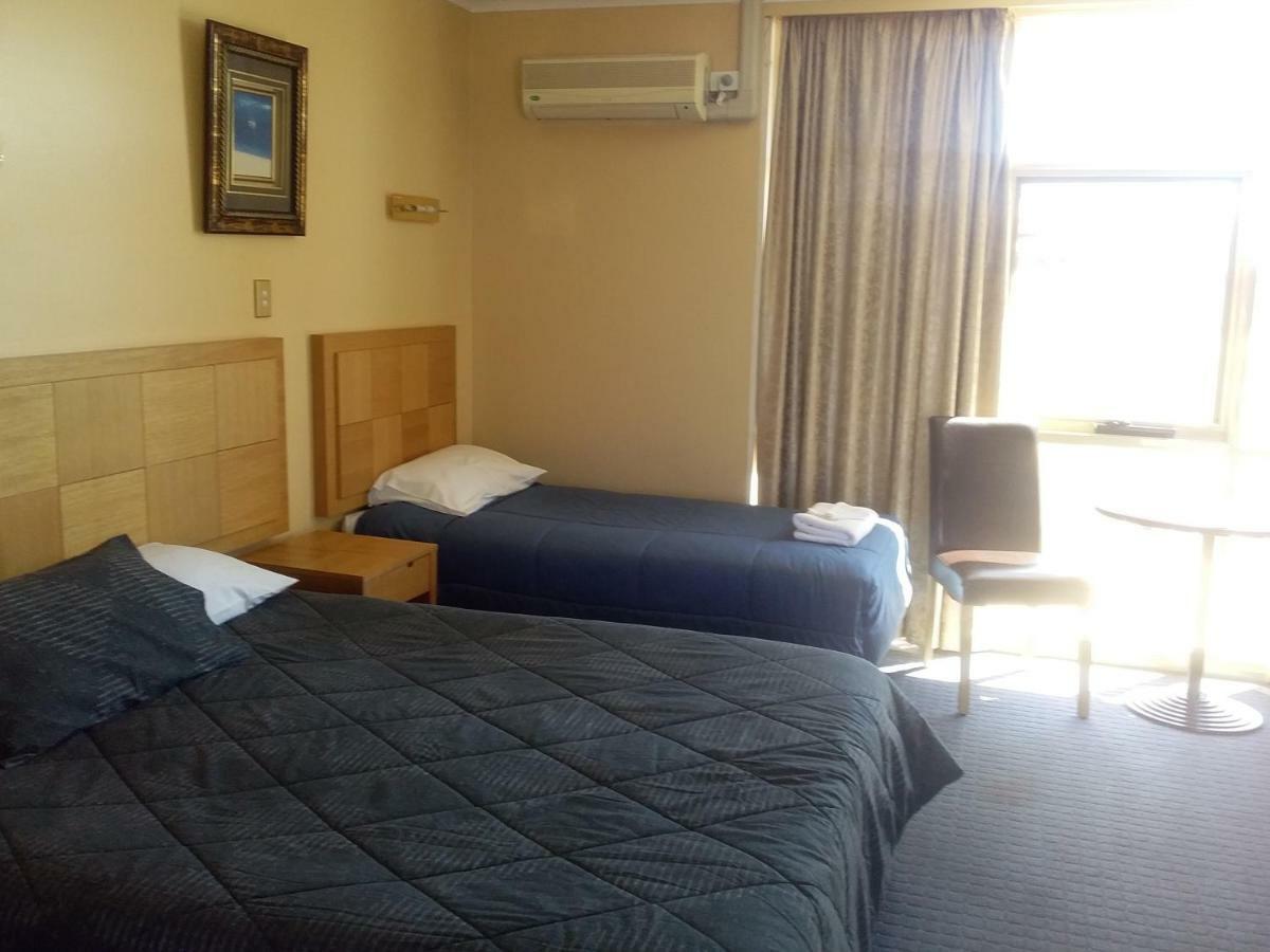 Desert Sand Motor Inn Broken Hill Eksteriør billede